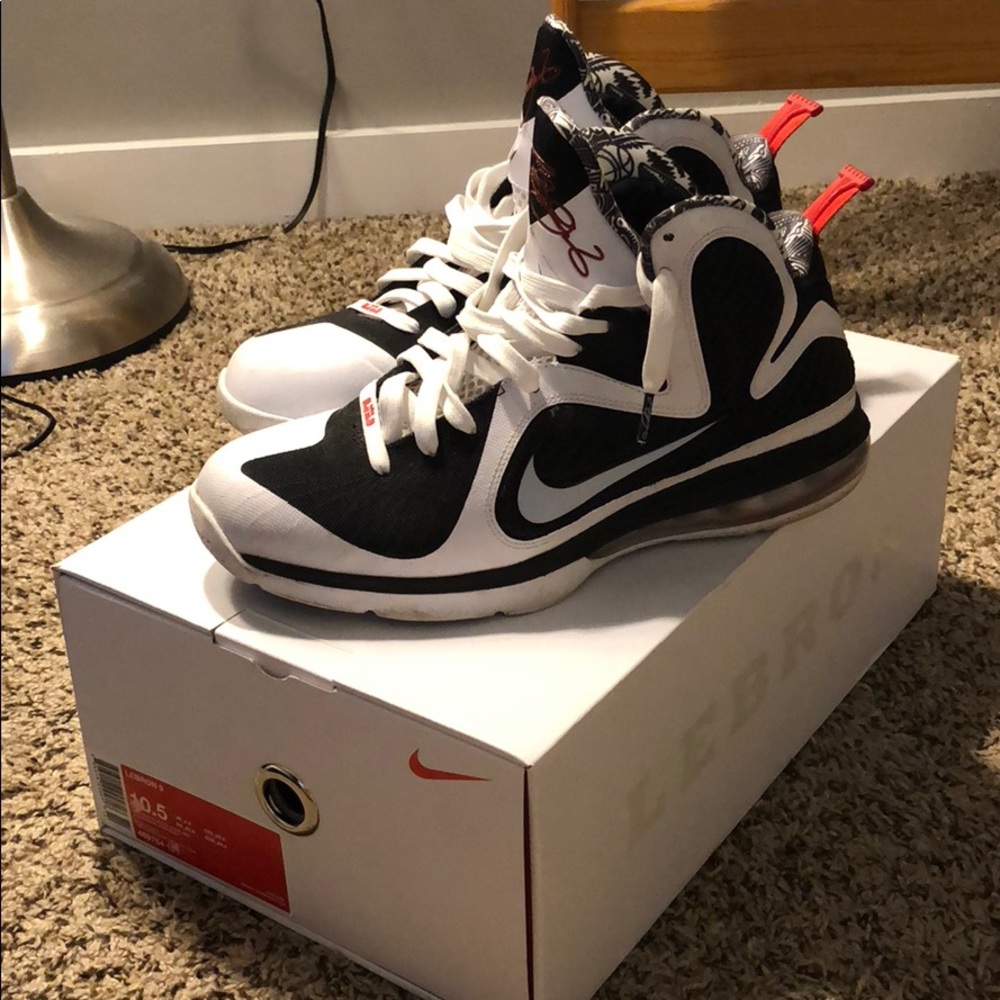 Men’s Nike Lebron 9 “FreeGums”